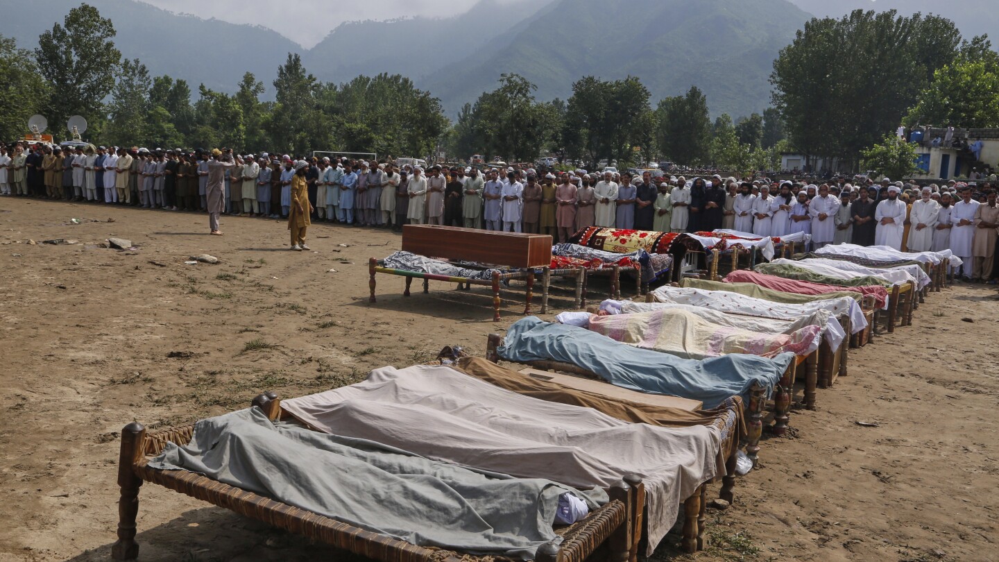 pakistan-floods-220-lives-lost